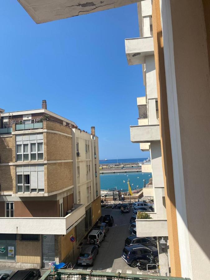 Md House Bed and Breakfast Civitavecchia Eksteriør billede